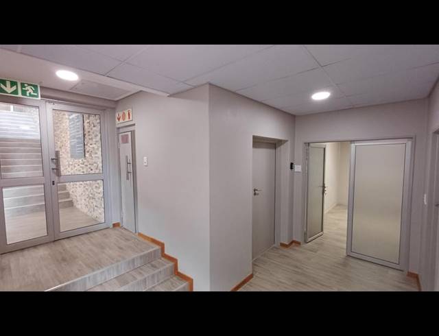 BUSINESS PROPERTY TO RENT IN MIDSTREAM ESTATE